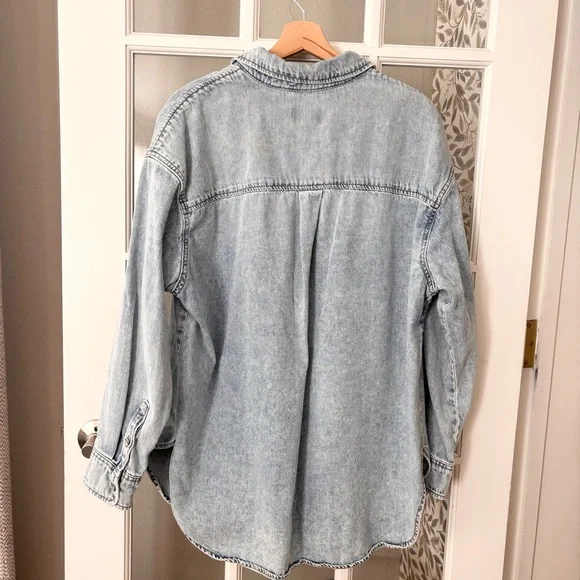 ☀️UNIVERSAL THREAD Washed Denim Shacket Sz XL NWOT - Picture 6 of 10